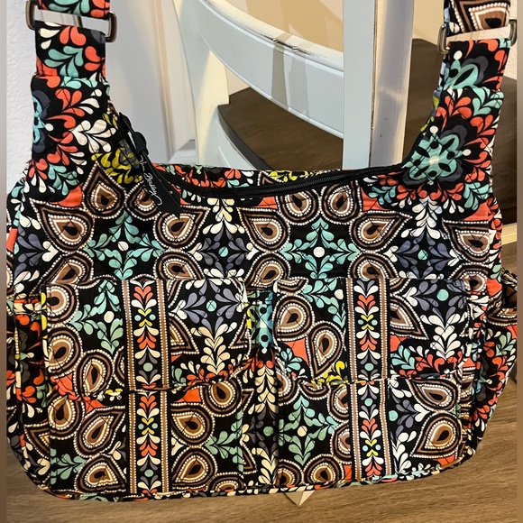 Vera Bradley Cargo Sling Purse in Sierra pattern - Picture 2 of 7